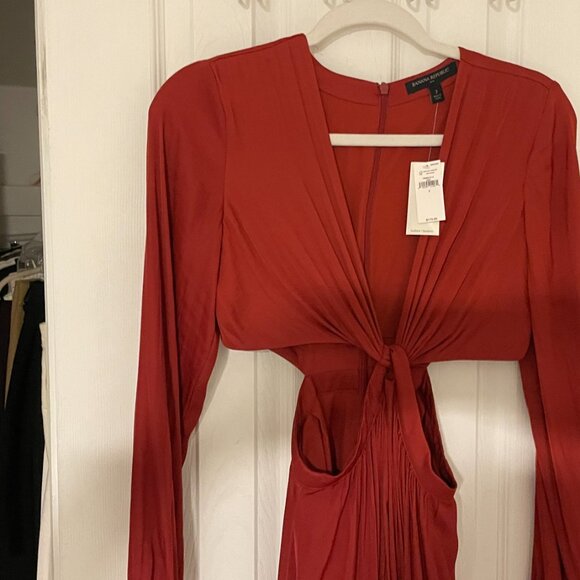 Banana Republic Long Sleeve Side Cut-Out Twist Front Midi Dress 2 - Picture 5 of 8